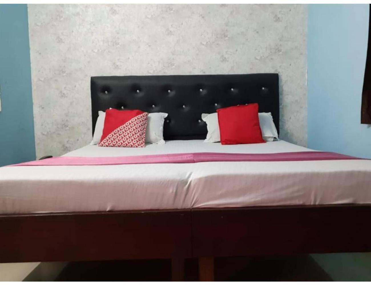 Hotel City Lodge , Chandīgarh エクステリア 写真