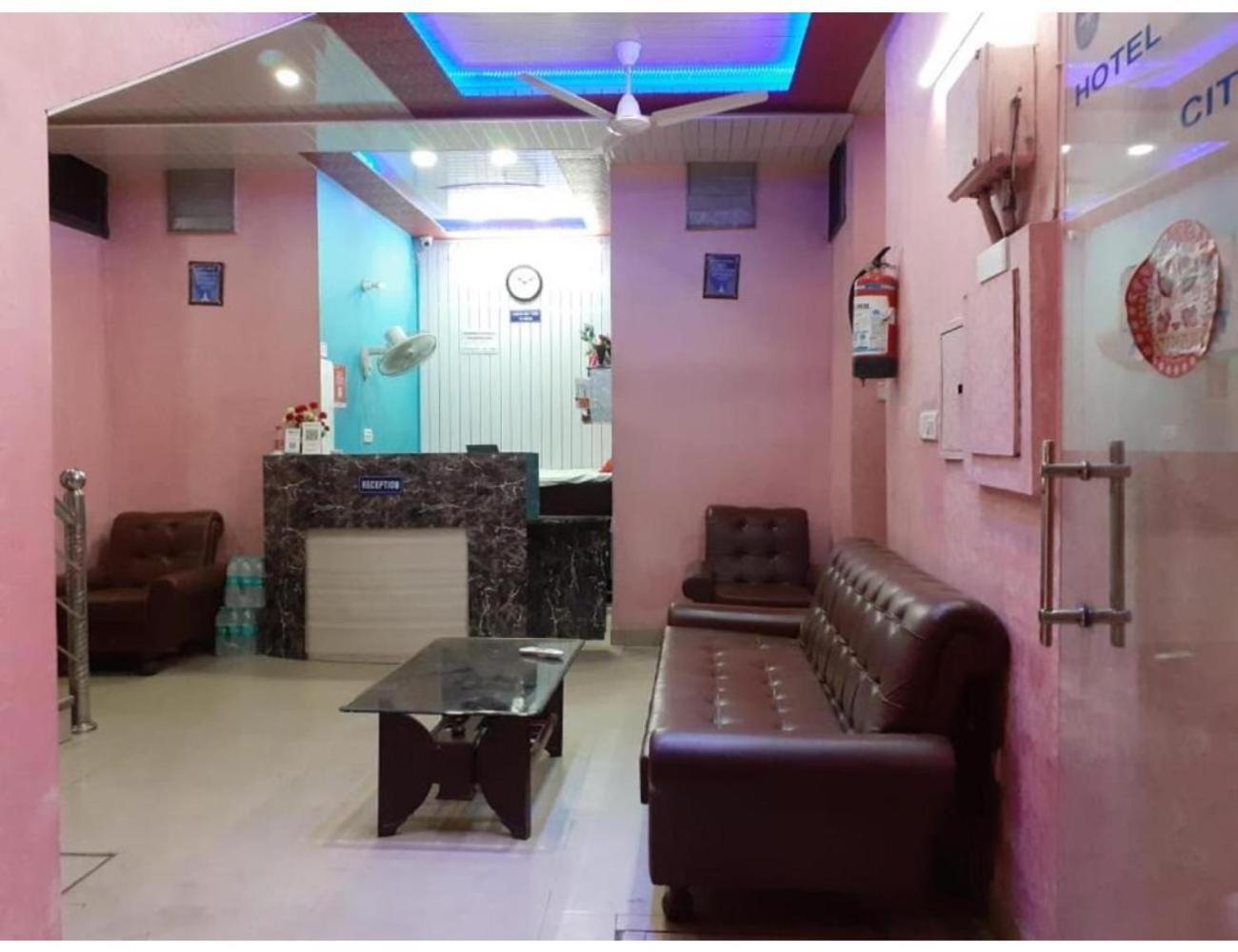 Hotel City Lodge , Chandīgarh エクステリア 写真
