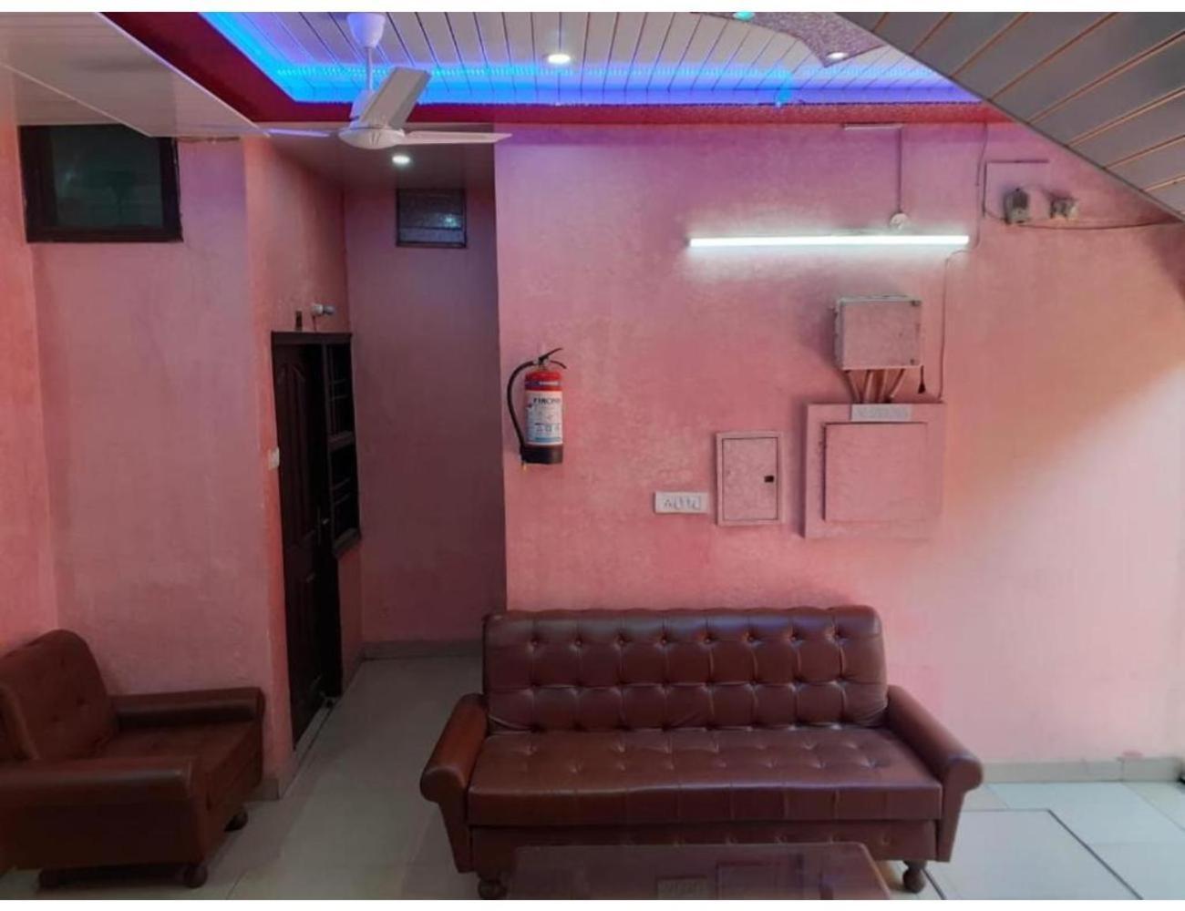 Hotel City Lodge , Chandīgarh エクステリア 写真