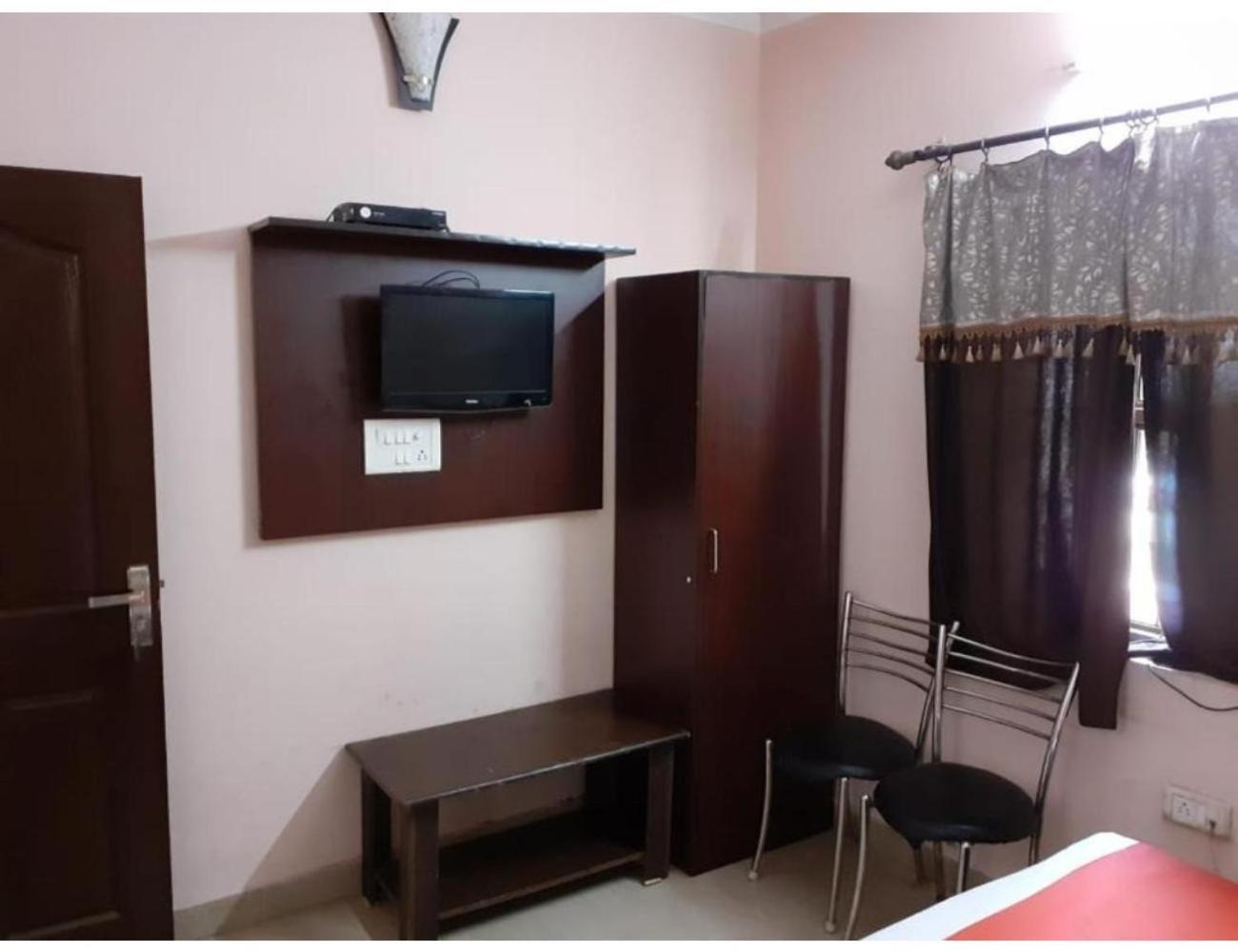 Hotel City Lodge , Chandīgarh エクステリア 写真